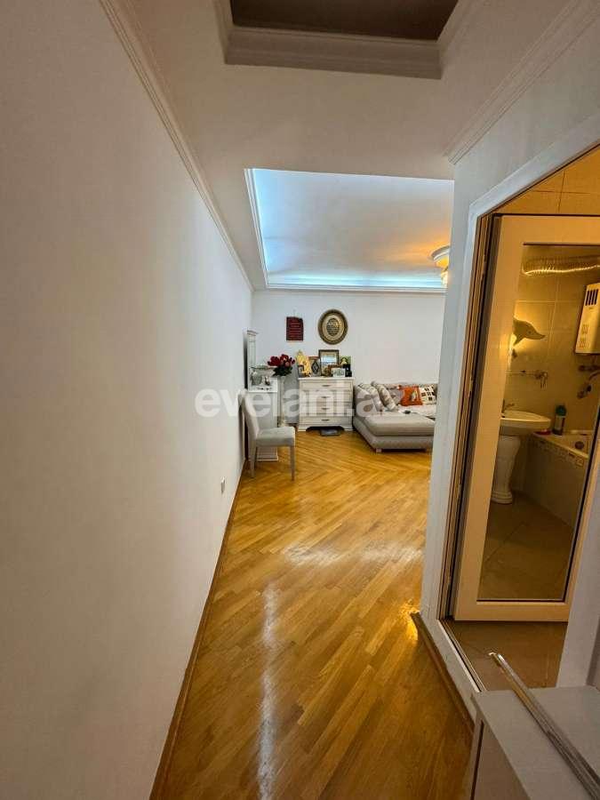 Satılır, köhnə tikili, 2 otaqlı, 55 m², Bakı, Nəsimi r.