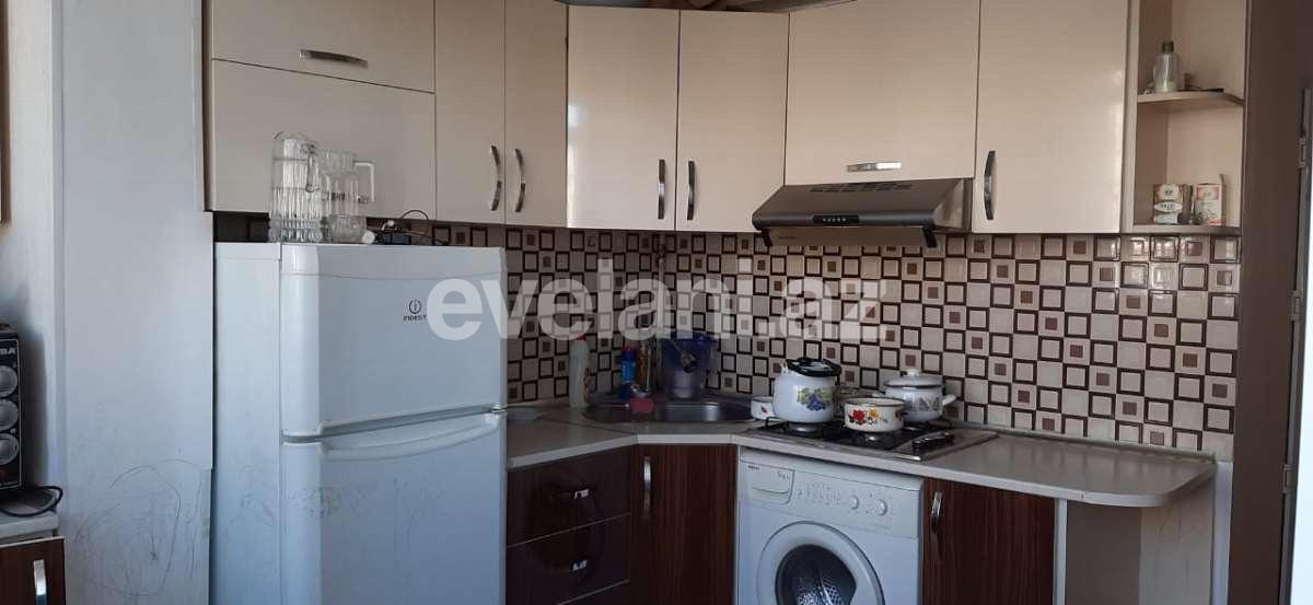 Satılır, köhnə tikili, 3 otaqlı, 70 m², Bakı, Binəqədi r, Binəqədi q.