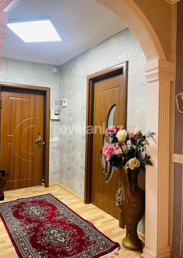 Satılır, köhnə tikili, 3 otaqlı, 70 m², Bakı, Yasamal r, Elmlər Akademiyası m.