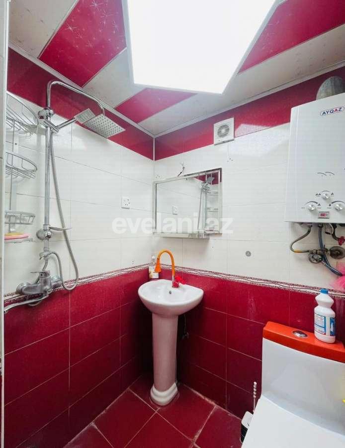 Satılır, köhnə tikili, 3 otaqlı, 70 m², Bakı, Yasamal r, Elmlər Akademiyası m.