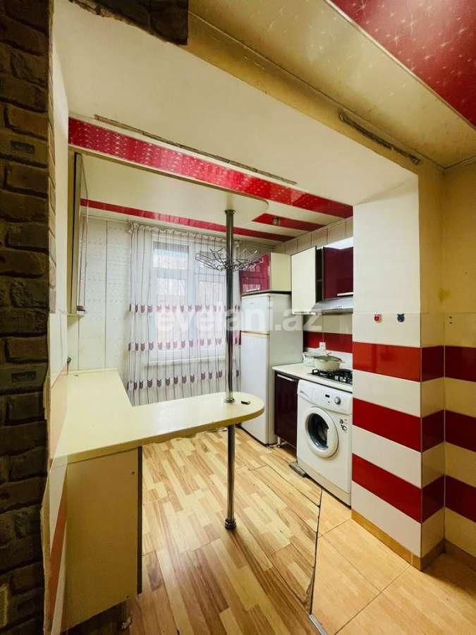 Satılır, köhnə tikili, 3 otaqlı, 70 m², Bakı, Yasamal r, Elmlər Akademiyası m.