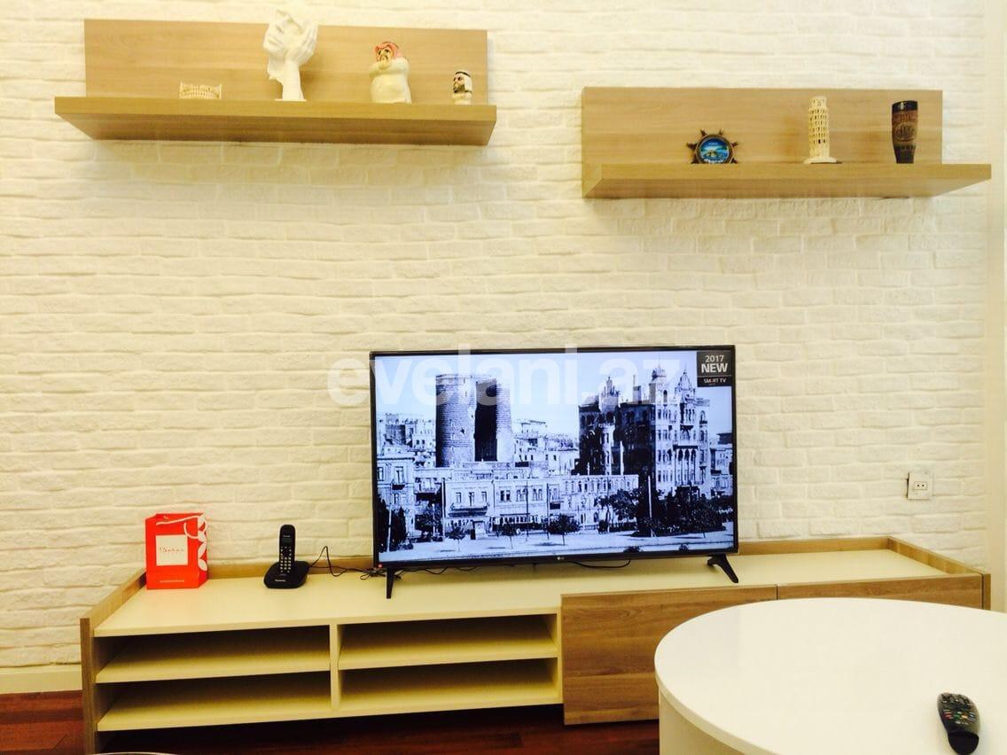 Kirayə verilir, yeni tikili, 3 otaqlı, 120 m², Bakı, Xətai r.