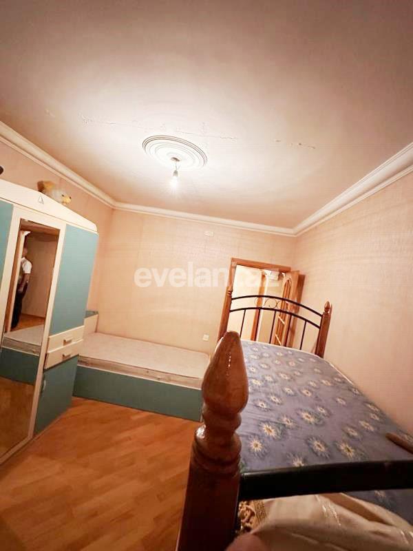 Satılır, köhnə tikili, 3 otaqlı, 70 m², Bakı, Suraxanı r, Yeni Günəşli q.
