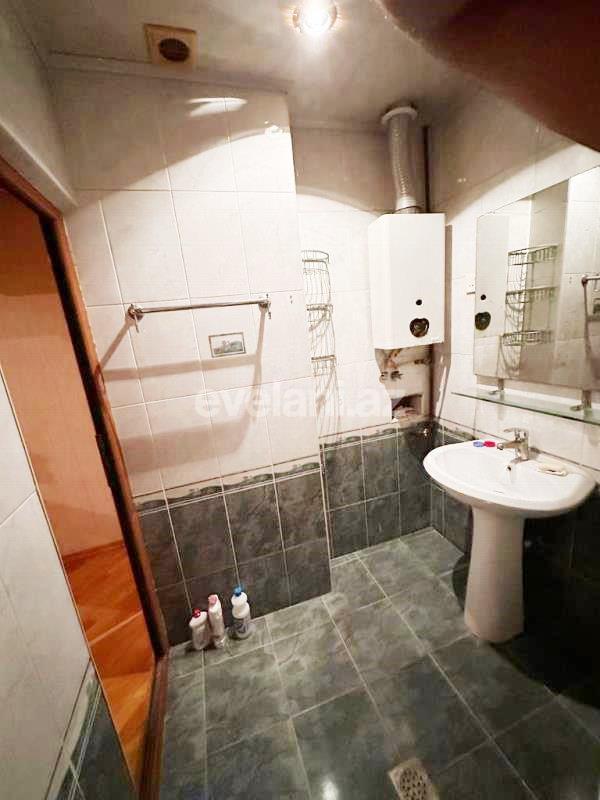 Satılır, köhnə tikili, 3 otaqlı, 70 m², Bakı, Suraxanı r, Yeni Günəşli q.