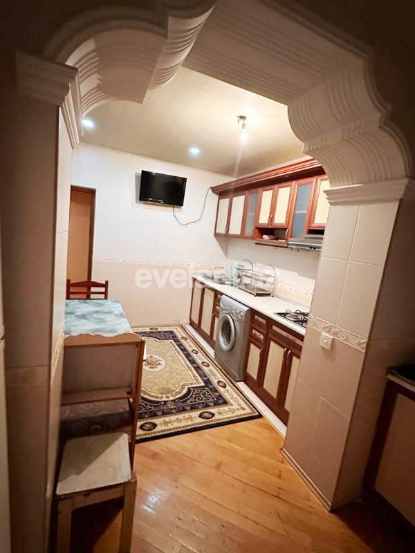 Satılır, köhnə tikili, 3 otaqlı, 70 m², Bakı, Suraxanı r, Yeni Günəşli q.