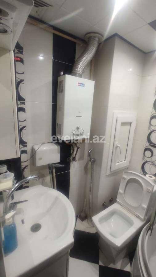 Satılır, köhnə tikili, 2 otaqlı, 59.99 m², Bakı, Nəsimi r, 2-ci mikrorayon q, Memar Əcəmi m.