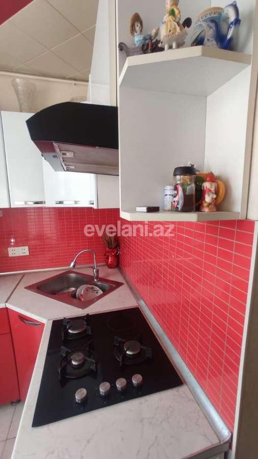 Satılır, köhnə tikili, 2 otaqlı, 59.99 m², Bakı, Nəsimi r, 2-ci mikrorayon q, Memar Əcəmi m.