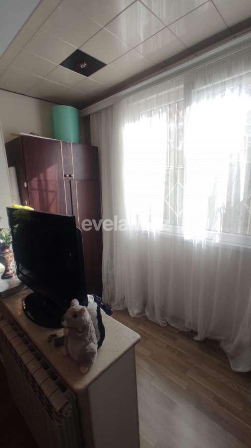 Satılır, köhnə tikili, 2 otaqlı, 59.99 m², Bakı, Nəsimi r, 2-ci mikrorayon q, Memar Əcəmi m.