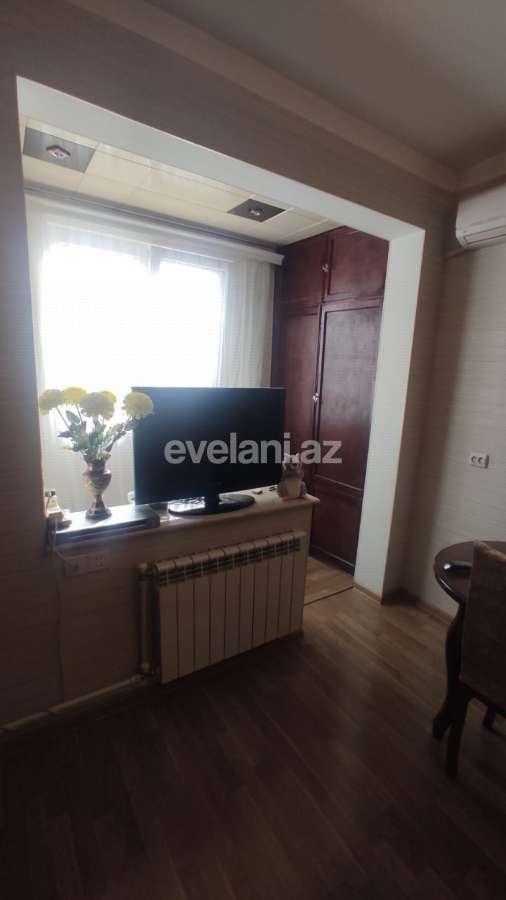 Satılır, köhnə tikili, 2 otaqlı, 59.99 m², Bakı, Nəsimi r, 2-ci mikrorayon q, Memar Əcəmi m.