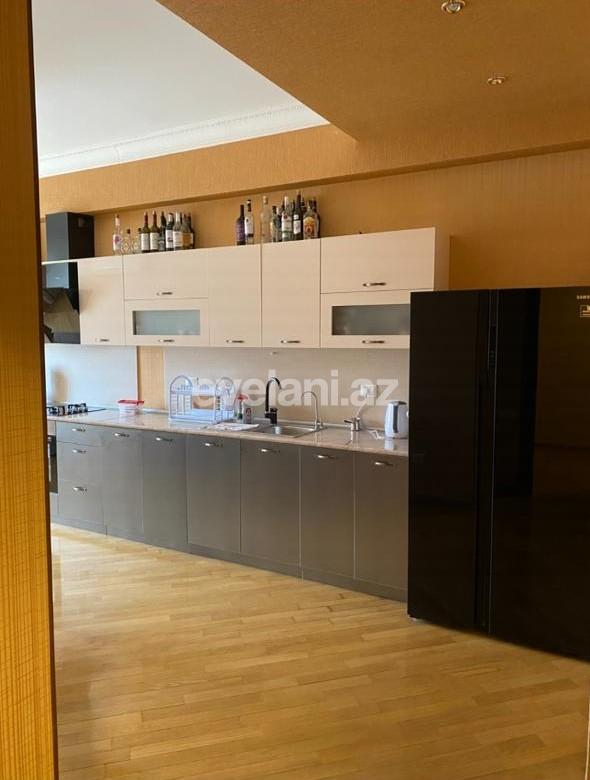Kirayə verilir, yeni tikili, 4 otaqlı, 180 m², Bakı, Nəsimi r, 28 may m.