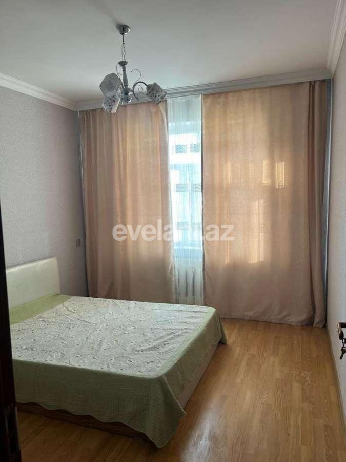 Satılır, köhnə tikili, 3 otaqlı, 60 m², Bakı, Nizami r, Xalqlar Dostluğu m.