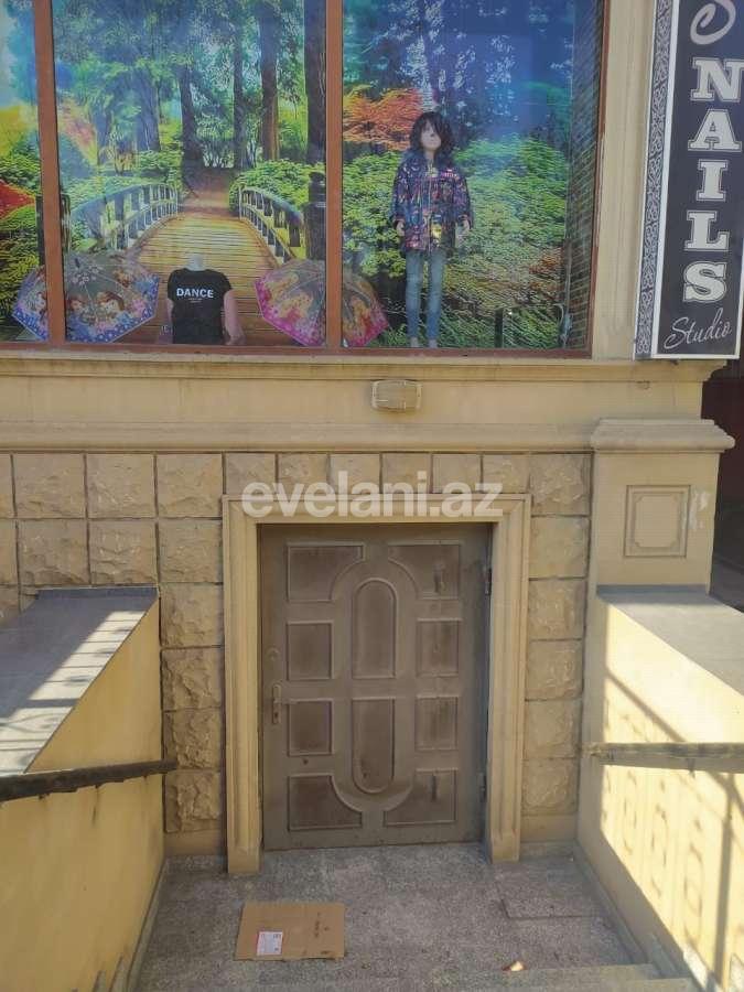 Satılır, obyekt, 700.3 m², Bakı, Binəqədi r, Azadlıq prospekti m.