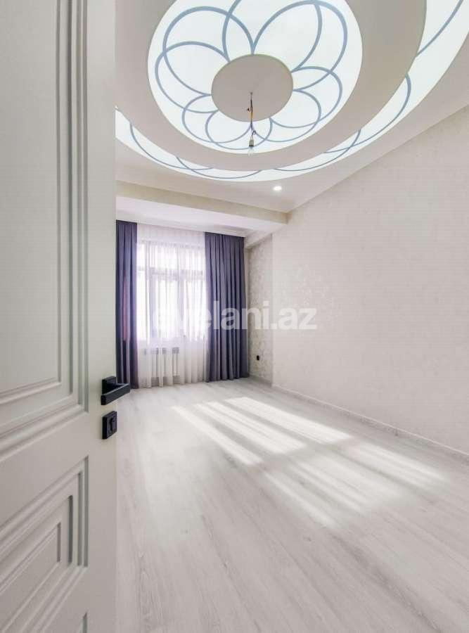 Satılır, yeni tikili, 2 otaqlı, 52 m², Bakı, Nizami r, Qara Qarayev m.