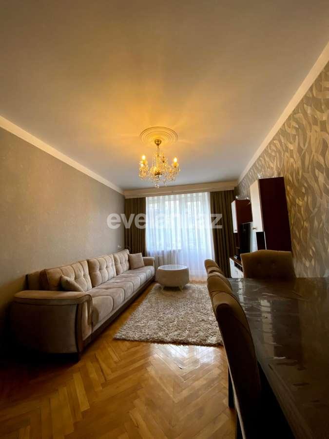 Продаётся, вторичка, 3-комнаты, 70 m², Баку, Сабаильский r, Ичери Шехер m.