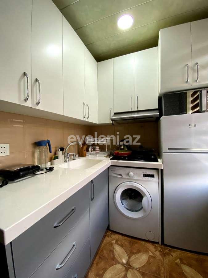 Продаётся, вторичка, 3-комнаты, 70 m², Баку, Сабаильский r, Ичери Шехер m.