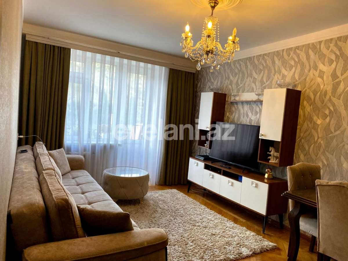 Продаётся, вторичка, 3-комнаты, 70 m², Баку, Сабаильский r, Ичери Шехер m.