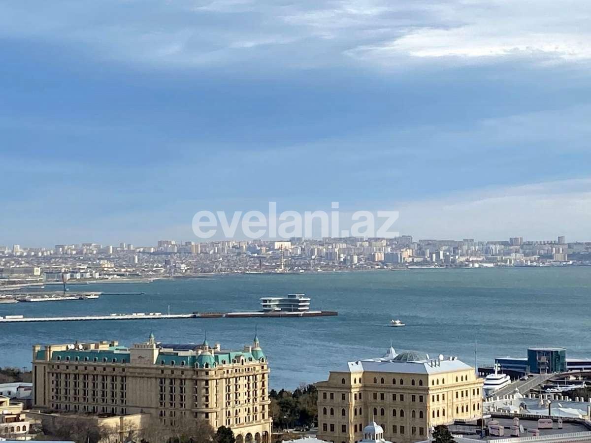 Продаётся, вторичка, 3-комнаты, 70 m², Баку, Сабаильский r, Ичери Шехер m.