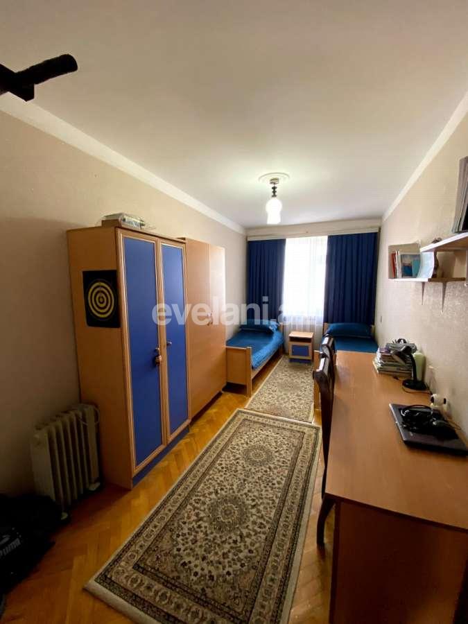 Продаётся, вторичка, 3-комнаты, 70 m², Баку, Сабаильский r, Ичери Шехер m.