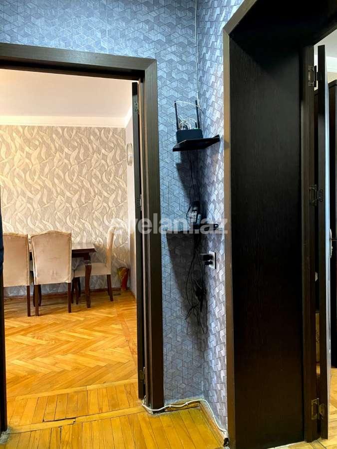 Продаётся, вторичка, 3-комнаты, 70 m², Баку, Сабаильский r, Ичери Шехер m.