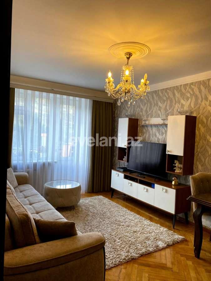 Продаётся, вторичка, 3-комнаты, 70 m², Баку, Сабаильский r, Ичери Шехер m.