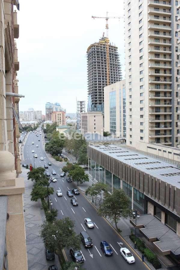 Kirayə verilir, yeni tikili, 3 otaqlı, 176 m², Bakı, Nəsimi r, 28 may m.