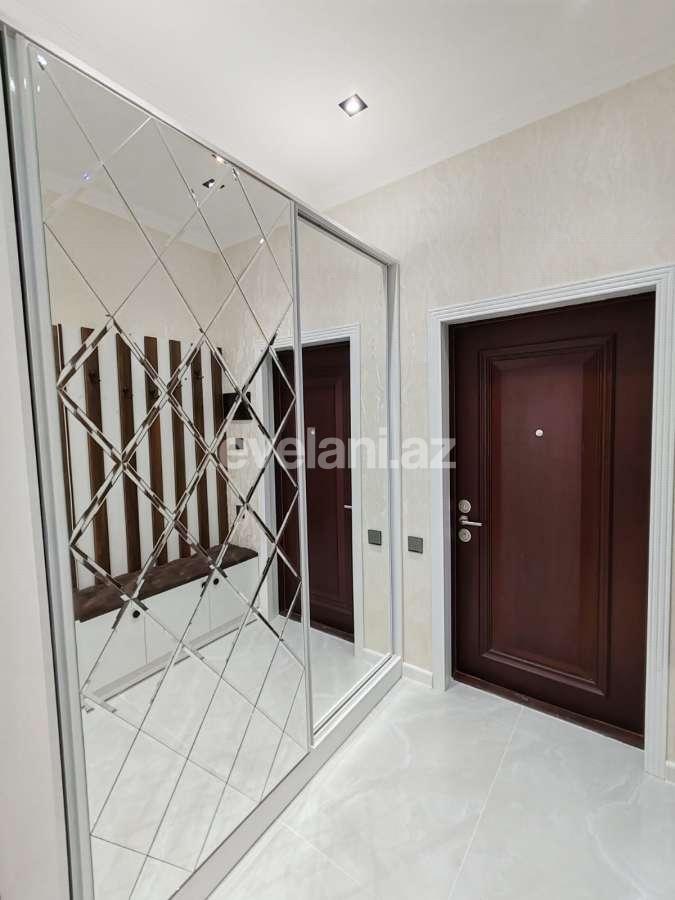 Satılır, yeni tikili, 2 otaqlı, 67 m², Bakı, Binəqədi r, 8-ci mikrorayon q, Azadlıq prospekti m.