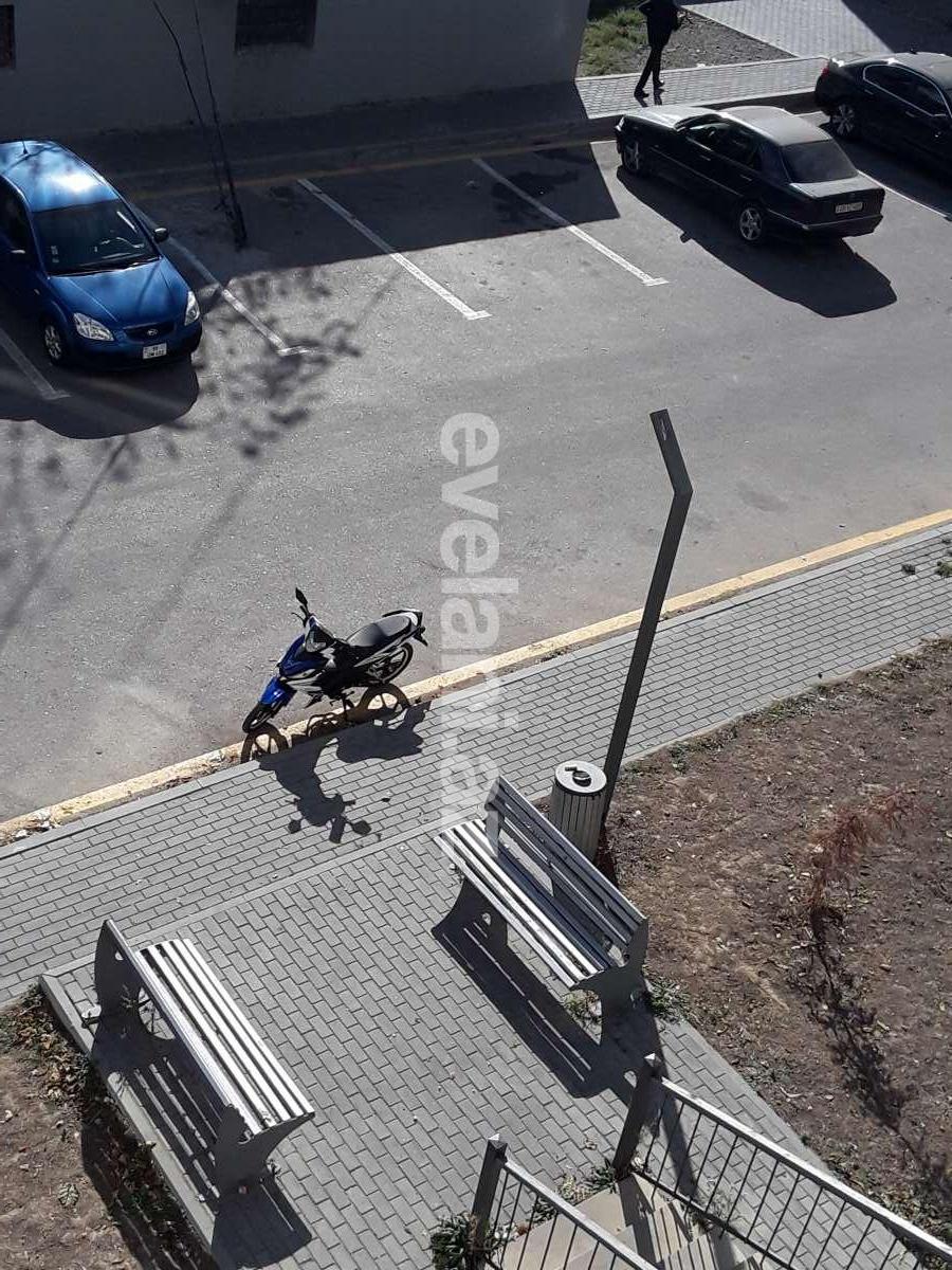 Satılır, köhnə tikili, 2 otaqlı, 37 m², Bakı, Səbail r, Badamdar q.