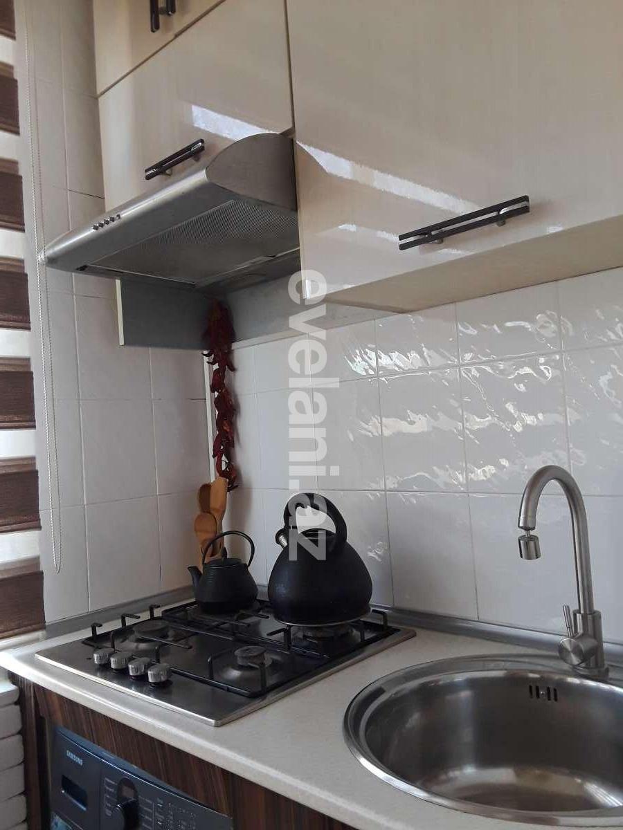 Satılır, köhnə tikili, 2 otaqlı, 37 m², Bakı, Səbail r, Badamdar q.