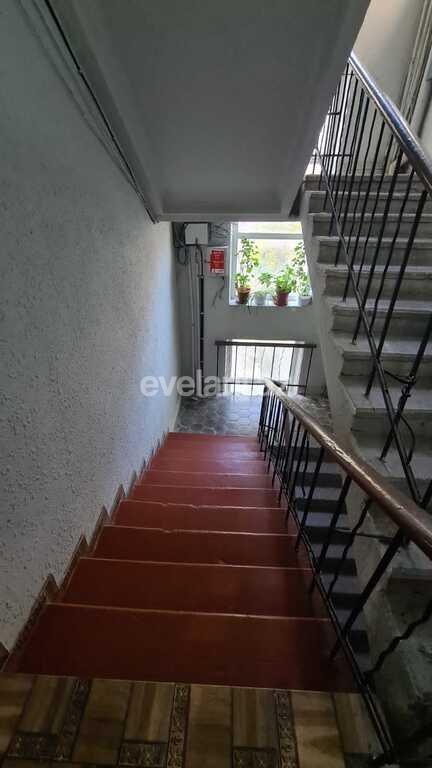 Satılır, köhnə tikili, 3 otaqlı, 100 m², Bakı, Nərimanov r, 28 may m.