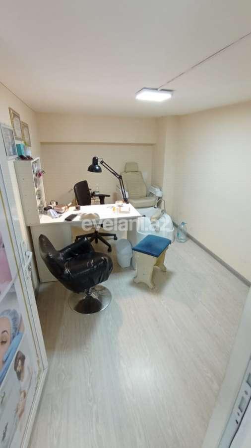 Satılır, ofis, 7 otaqlı, 130 m², Bakı, Binəqədi r, 9-cu mikrorayon q, Memar Əcəmi m.