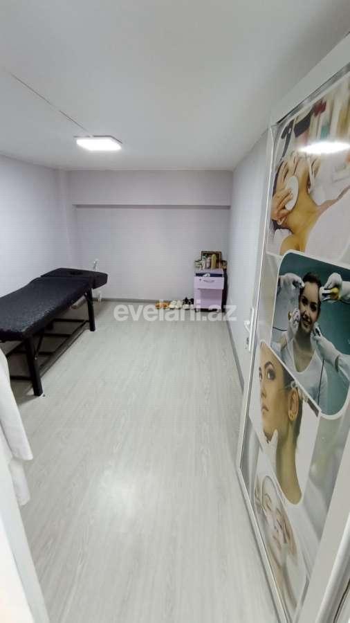 Satılır, ofis, 7 otaqlı, 130 m², Bakı, Binəqədi r, 9-cu mikrorayon q, Memar Əcəmi m.