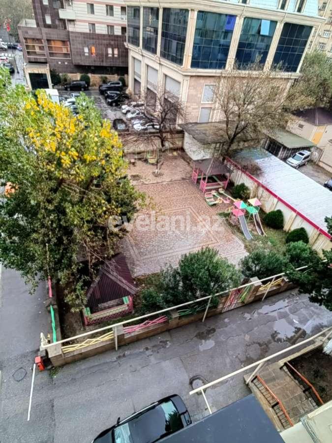 Satılır, köhnə tikili, 3 otaqlı, 100 m², Bakı, Nəsimi r, 28 may m.