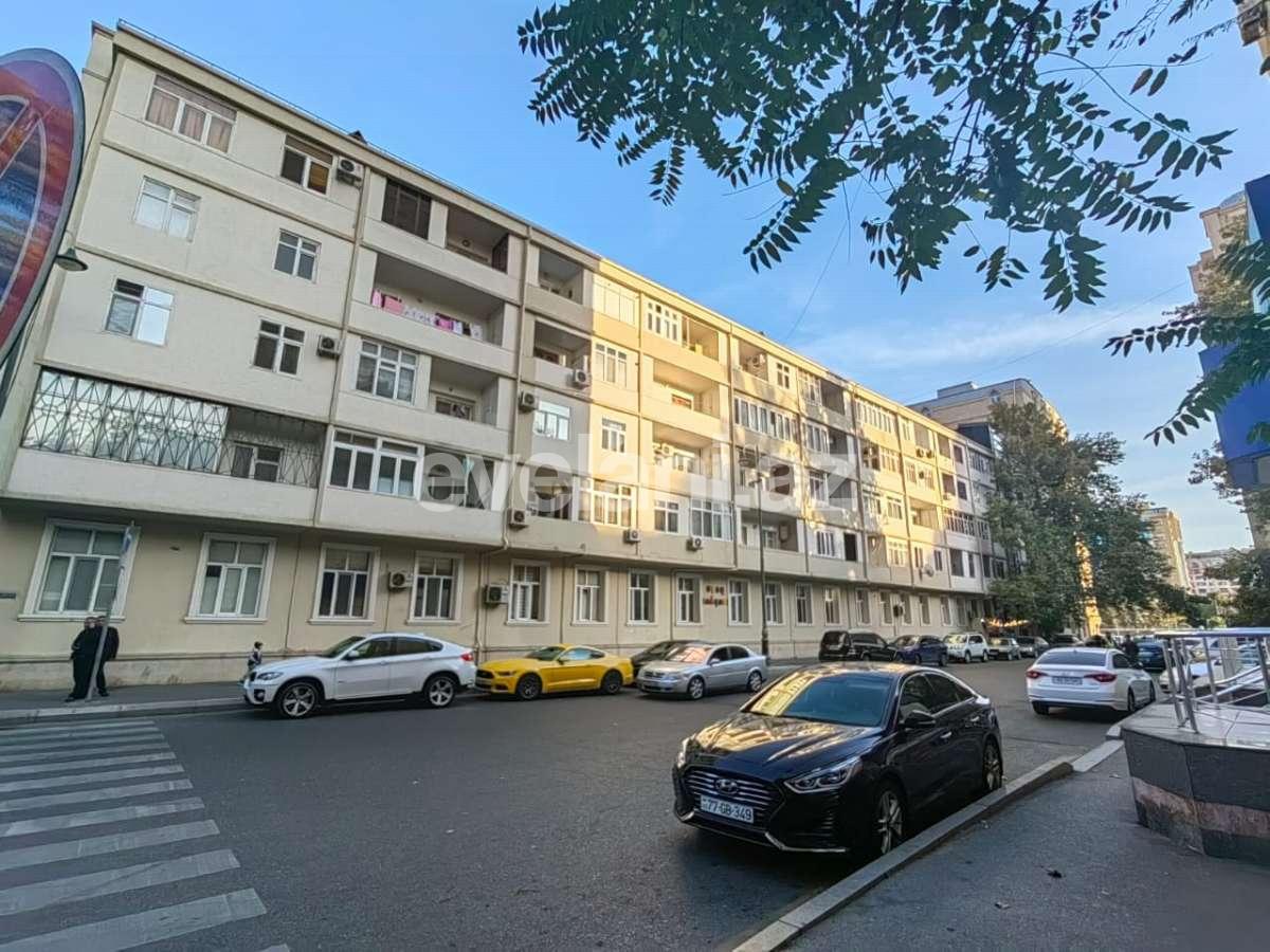 Satılır, köhnə tikili, 3 otaqlı, 100 m², Bakı, Nəsimi r, 28 may m.