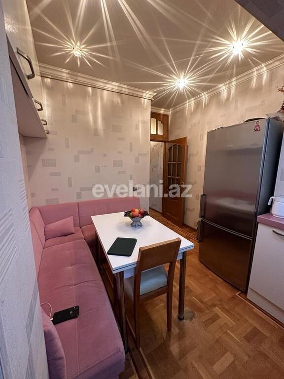 Продаётся, вторичка, 3-комнаты, 90 m², Баку, Бинагадинский r, 8-й микрорайон p, Гянджлик m.