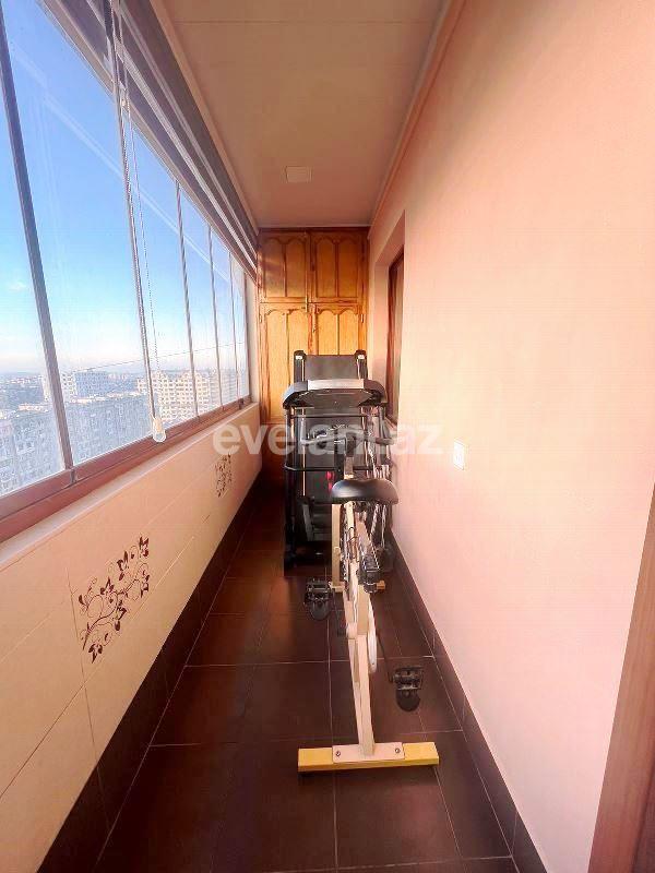 Sale, old building, 3 room, 80 m², Baku, Surakhani r, Yeni Guneshli d, Khalglar Doslugu m.