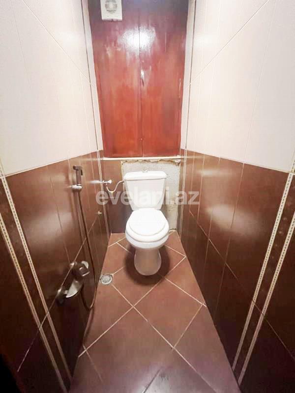 Sale, old building, 3 room, 80 m², Baku, Surakhani r, Yeni Guneshli d, Khalglar Doslugu m.