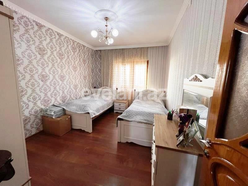 Sale, old building, 3 room, 80 m², Baku, Surakhani r, Yeni Guneshli d, Khalglar Doslugu m.