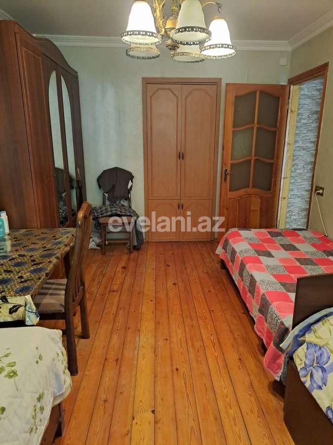 Satılır, köhnə tikili, 3 otaqlı, 60 m², Bakı, Nizami r, Qara Qarayev m.