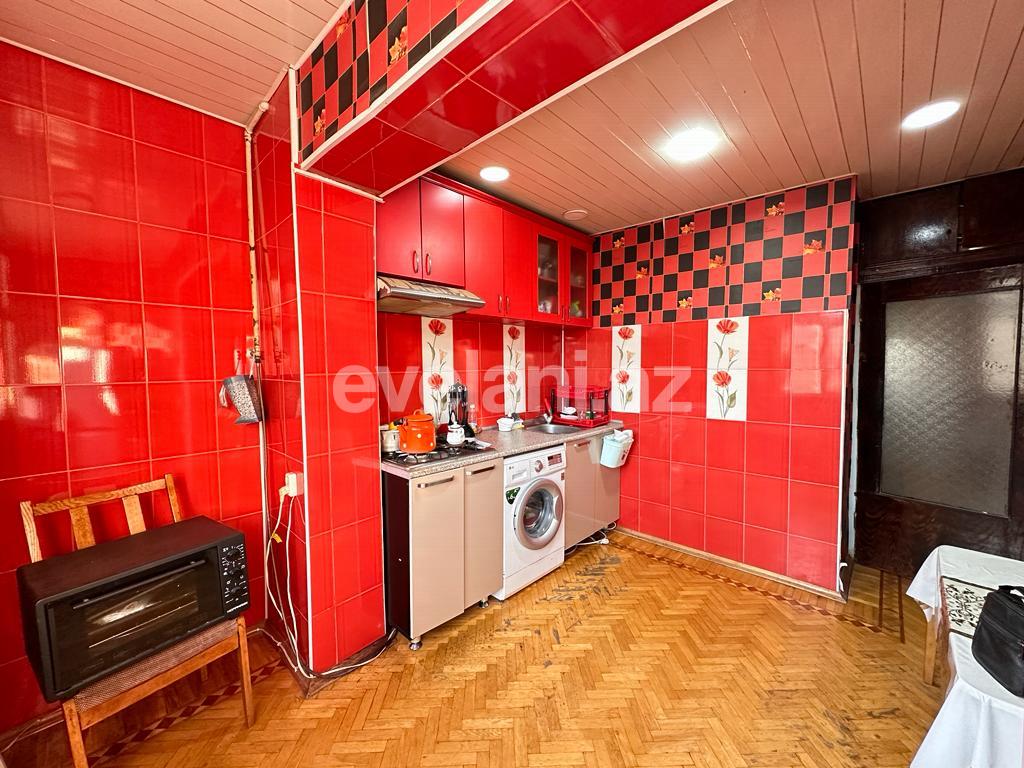 Satılır, köhnə tikili, 3 otaqlı, 80 m², Bakı, Xətai r, Həzi Aslanov m.