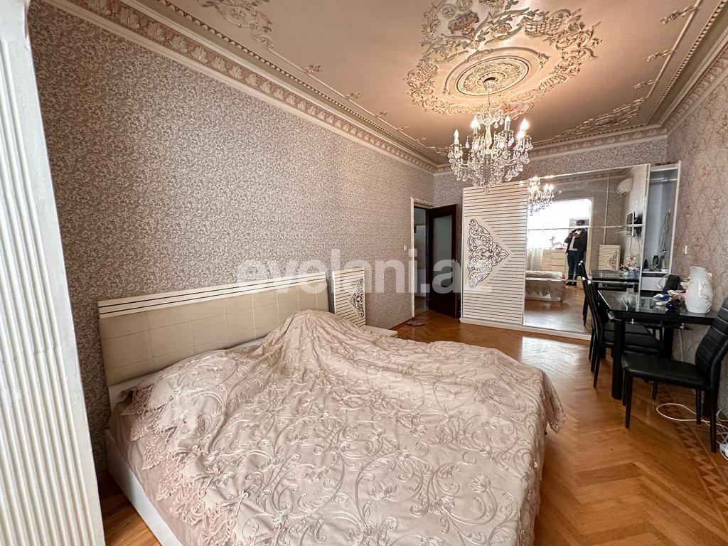 Satılır, köhnə tikili, 3 otaqlı, 80 m², Bakı, Xətai r, Həzi Aslanov m.