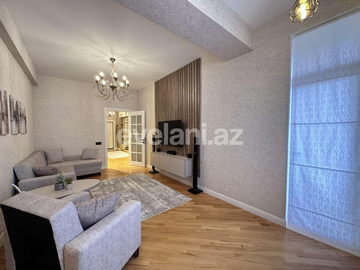 Satılır, yeni tikili, 2 otaqlı, 70 m², Bakı, Nizami r, 8-ci kilometr q, Qara Qarayev m.
