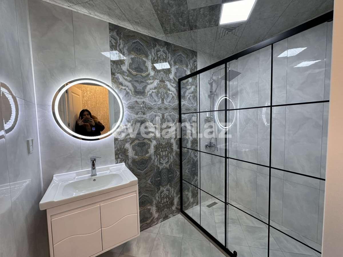 Sale, old building, 3 room, 85 m², Baku, Nizami r, 8-th kilometer d, Khalglar Doslugu m.