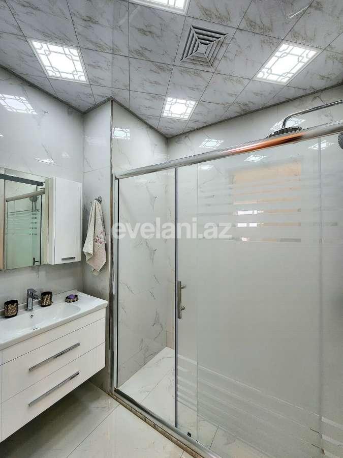 Satılır, yeni tikili, 3 otaqlı, 90 m², Bakı, Nizami r, 8-ci kilometr q, Xalqlar Dostluğu m.