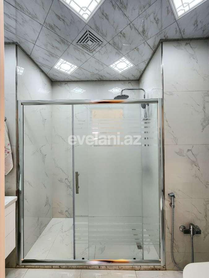 Satılır, yeni tikili, 3 otaqlı, 90 m², Bakı, Nizami r, 8-ci kilometr q, Xalqlar Dostluğu m.