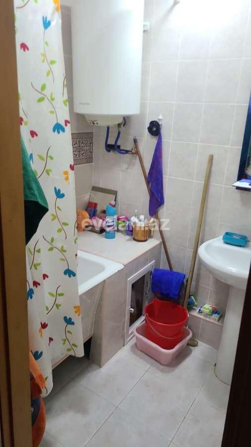 Satılır, köhnə tikili, 2 otaqlı, 65 m², Bakı, Xətai r, Əhmədli q, Həzi Aslanov m.