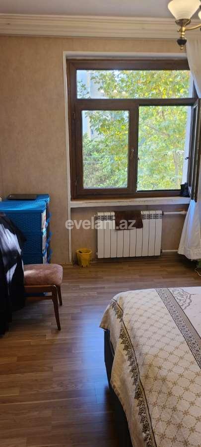 Satılır, köhnə tikili, 2 otaqlı, 65 m², Bakı, Xətai r, Əhmədli q, Həzi Aslanov m.