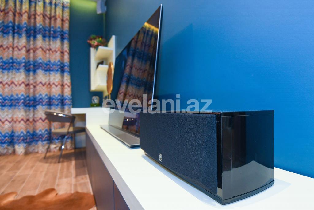 Kirayə verilir, köhnə tikili, 2 otaqlı, 55 m², Bakı, Səbail r, Sahil m.