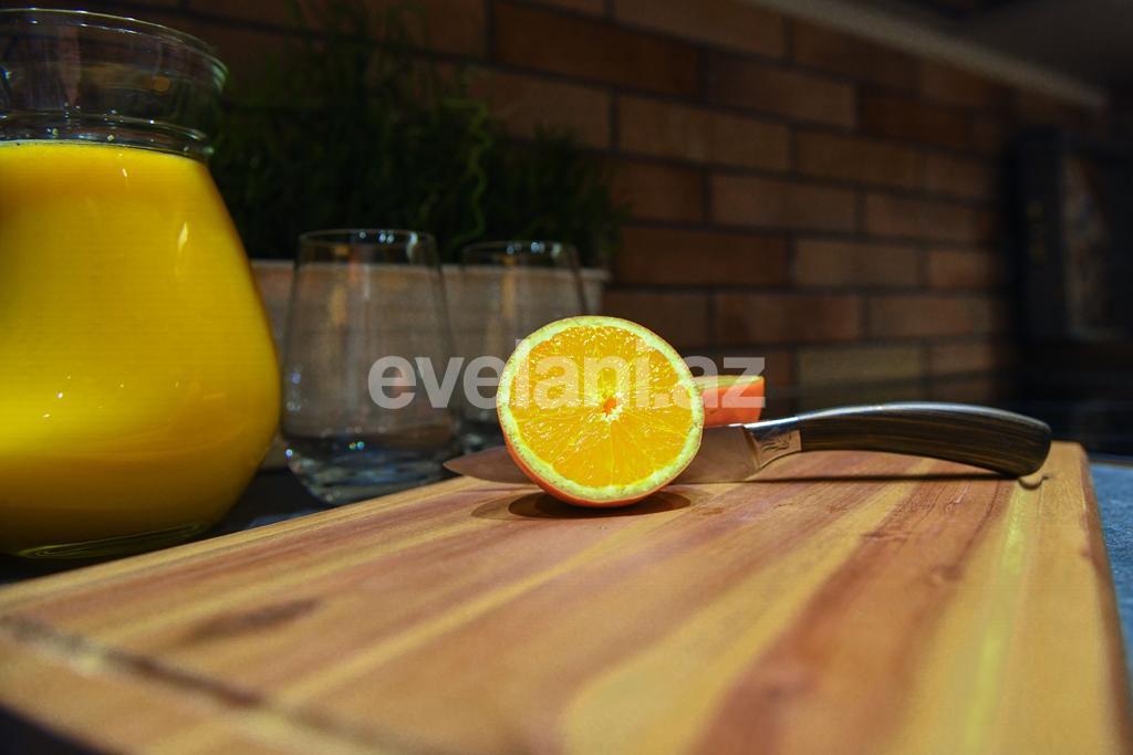 Kirayə verilir, köhnə tikili, 2 otaqlı, 55 m², Bakı, Səbail r, Sahil m.