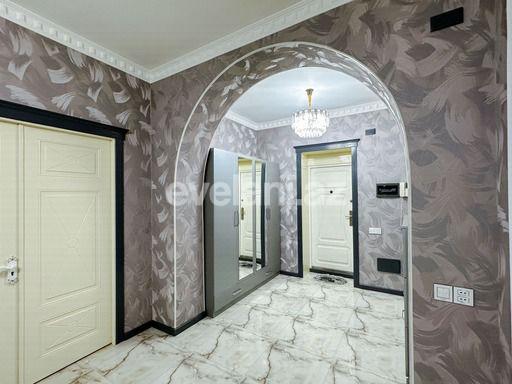 Satılır, həyət evi / bağ, 6 otaqlı, 300 m², Bakı, Səbail r.