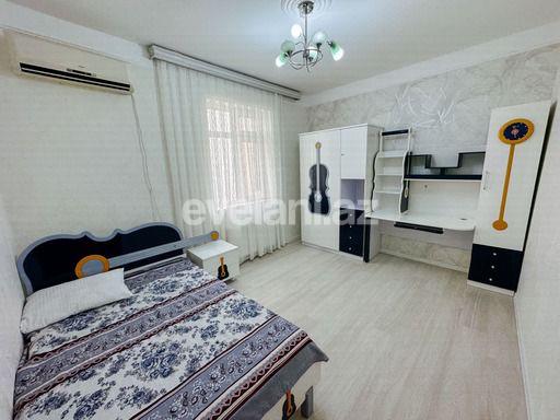 Satılır, həyət evi / bağ, 6 otaqlı, 300 m², Bakı, Səbail r.